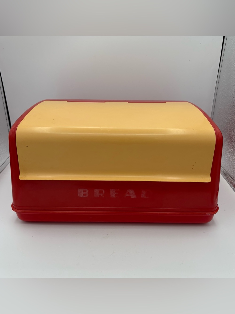 Vtg MCM 50’s Retro Kitchen Lustro Ware Bread Box B-20 Red Yellow Plastic Decor